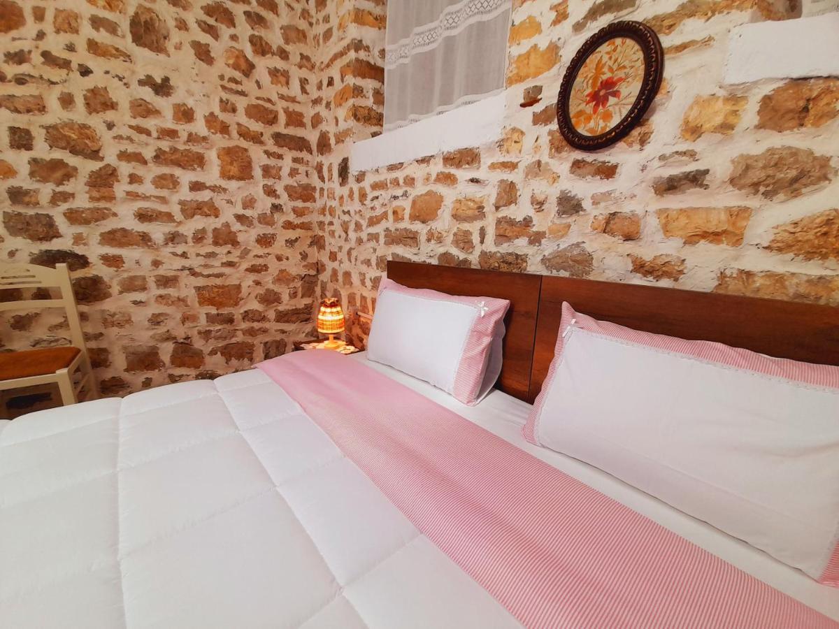 Gorica'S Bridge Hotel Berat Dış mekan fotoğraf
